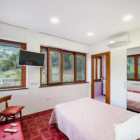 Louise * Σορέντο